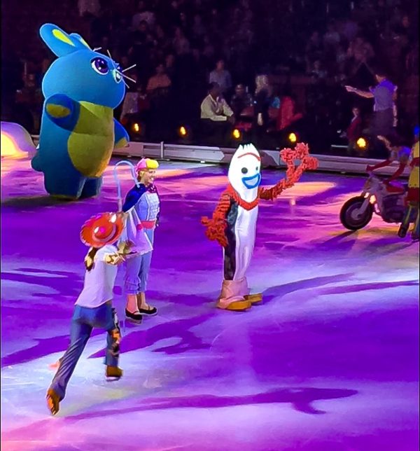 Forky at Disney On Ice presents Road Trip Adventures